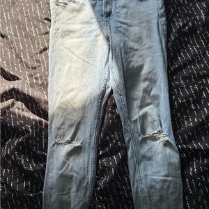Hollister Women's Light Blue Distressed Skinny Jeans